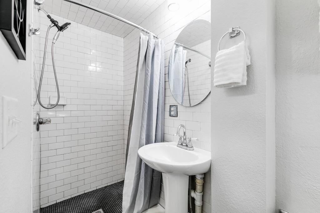 Charming, Happy 1-Bed Oasis: Rva Retreat Awaits! Apartment Richmond Exterior foto